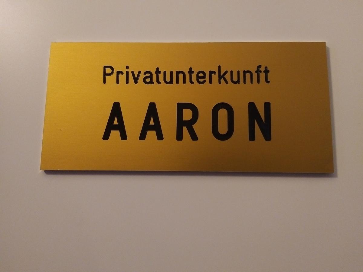 Aaron - Privatunterkunft Magdeburg Exterior foto
